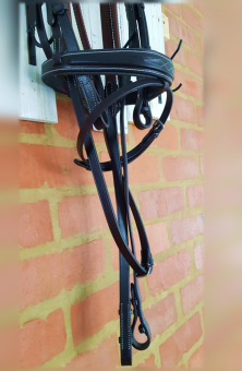 Dark brown Flash noseband comfort bridle